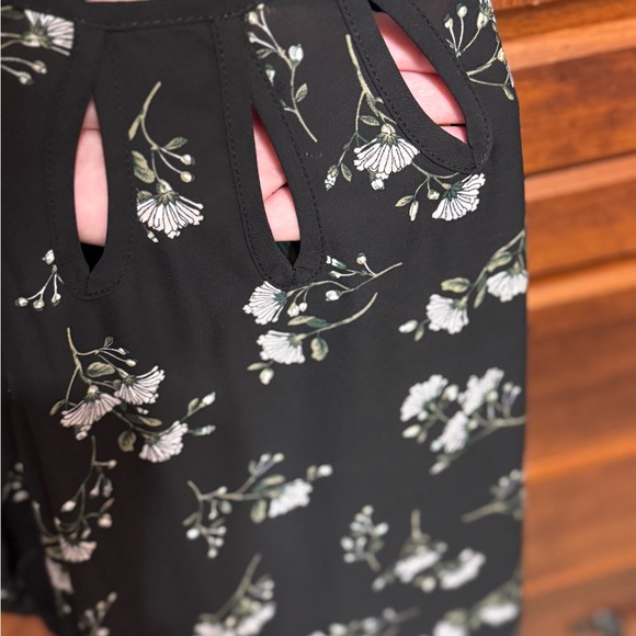 Papermoon Black Floral Tank Top - Picture 7 of 7